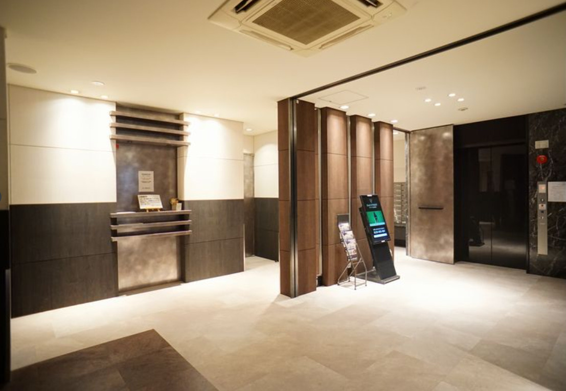 エスティメゾン銀座　高層階　セキュリティ完備　ペット相談のエントランス