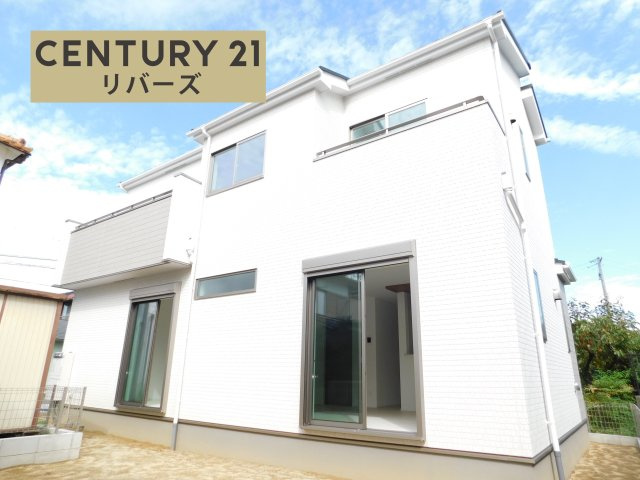 名古屋市中川区富田町大字榎津字郷中の新築一戸建の外観|☆限定１棟☆　　いつでもご案内出来ます♪（お問合せ当日、平日、水曜、夜間もＯＫ）　敷地５９．８７坪！　駐車並列３台ＯＫ！　洋室と続き間でＬＤＫ２０．５帖♪　南面に広い庭付き！