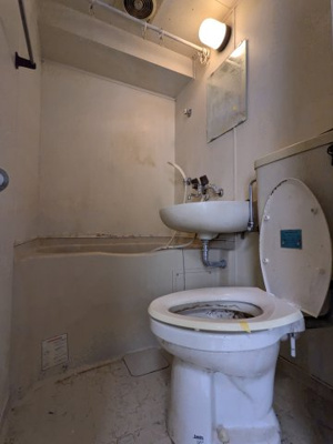 【洗面所】 | パレドール千駄木 | 明るい洗面所です