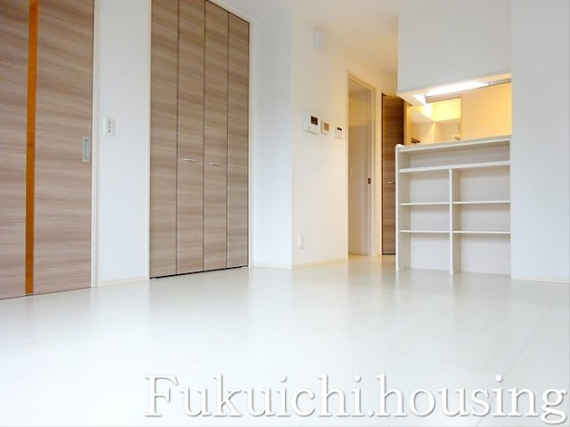 さくらフラットの居間・リビング