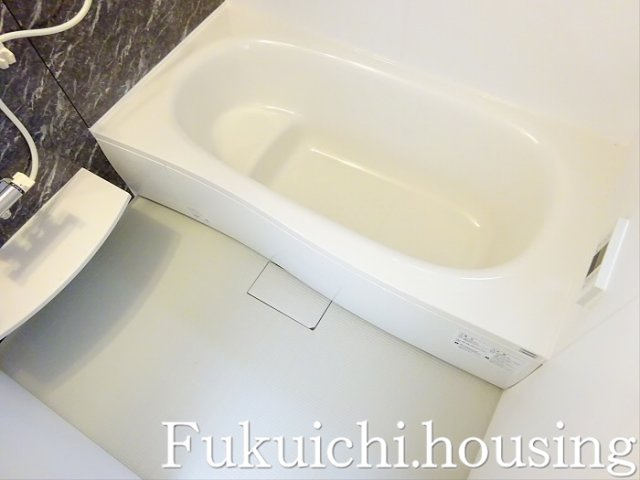 さくらフラットの浴室