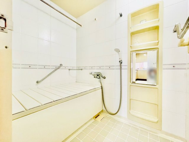 牧の里パーク・ホームズ２番館の浴室|浴室