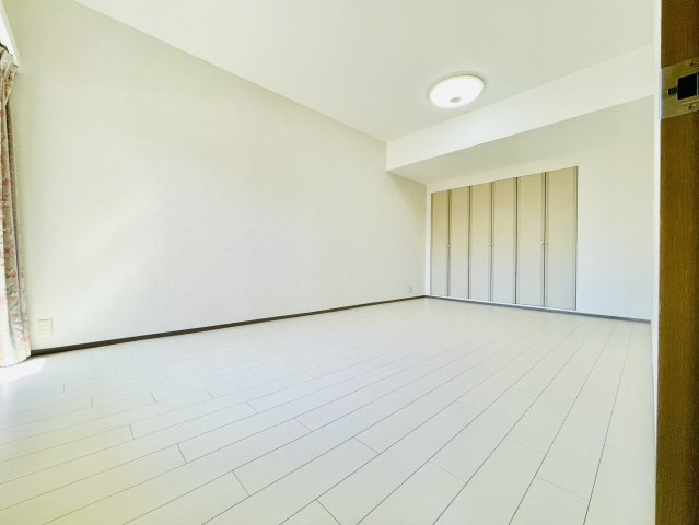 牧の里パーク・ホームズ２番館の洋室|洋室11.3帖①