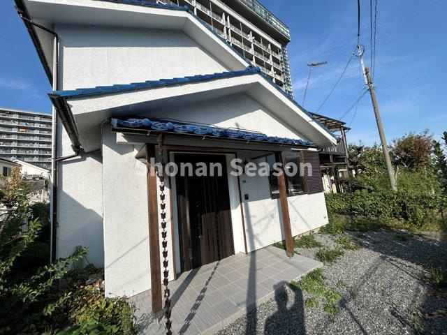 【外観】 | 小田急線「本厚木」駅徒歩１８分◎バス利用も可能で利便性良好の立地！
駐車場２台スペース付き♪