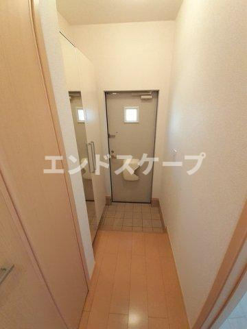 グラン・ソレイユⅠの玄関|高崎、前橋のお部屋探しはエンドスケープまで！お客様の理想お聞かせ下さい♪