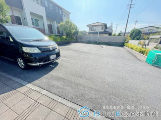 【駐車場】