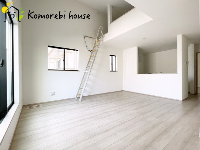 さいたま市北区盆栽町535番　新築一戸建て　ハートフルタウン　Cの居間・リビング|26.1.26　撮影済み