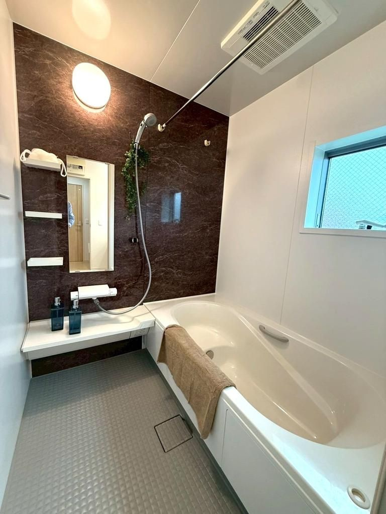 東大和市仲原３丁目の中古一戸建の浴室