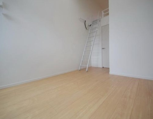 LUAN BAAN 宮原(ルアンバーンミヤハラ)の居間・リビング