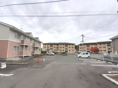 【駐車場】 | フィオーレＢ