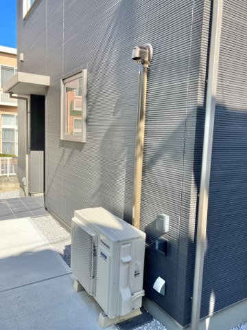 霞ケ関東戸建のエントランス