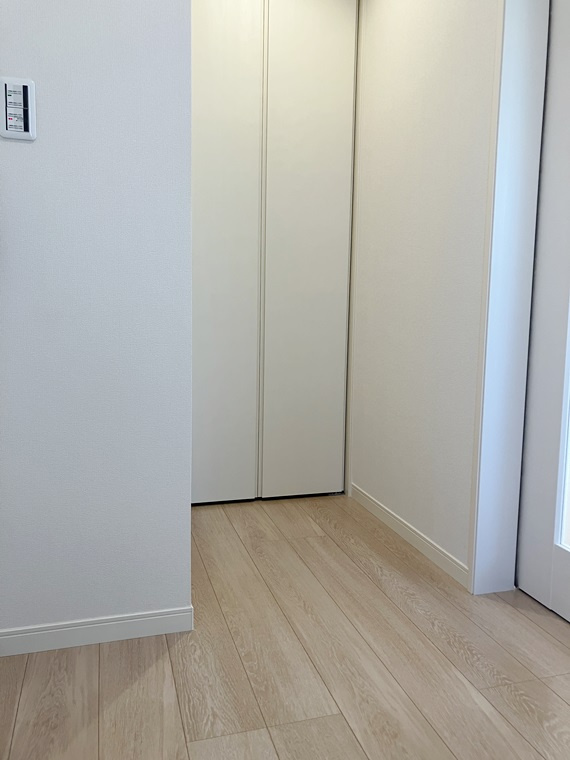 霞ケ関東戸建のロビー