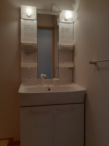 リバーサイド　小田渕の洗面所