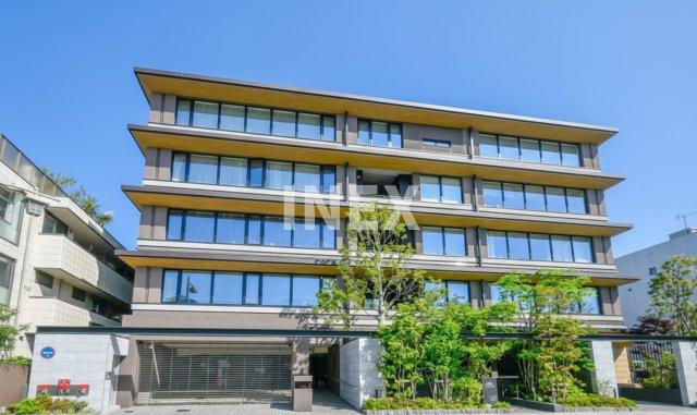 鎌倉市小町２丁目の賃貸マンションの外観
