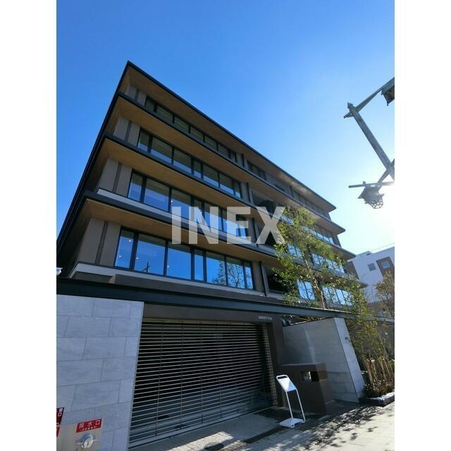 鎌倉市小町２丁目の賃貸マンションの駐車場