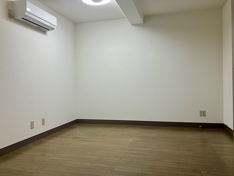 シティ・フィールド上野ナンバー・１の内装