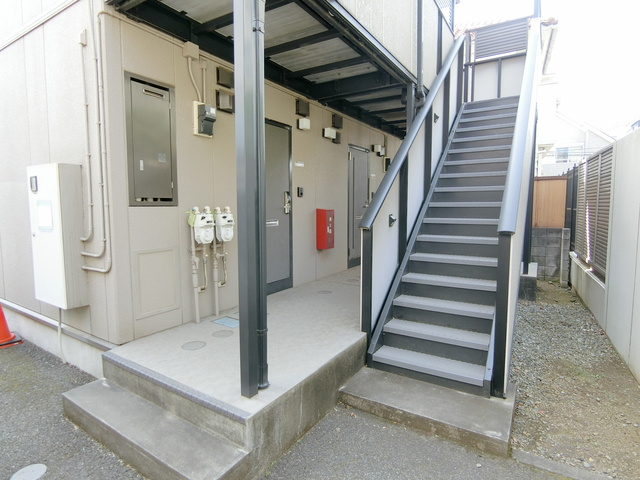 シャトレー荻窪のエントランス