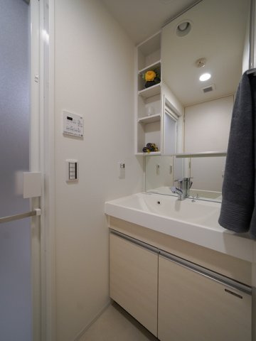 プライマル上野・稲荷町の洗面所|※写真は同タイプ住戸です。