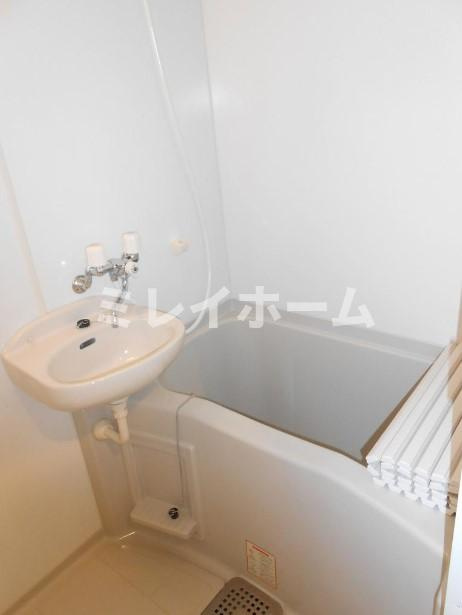 アデッソ大森の浴室|同建物内、別のお部屋の参考写真になります。