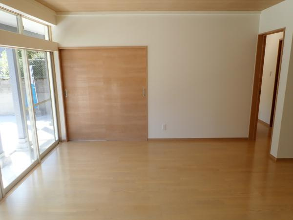 【居間・リビング】