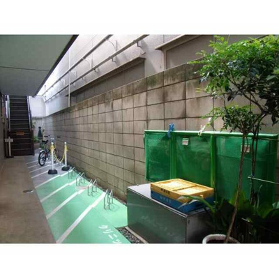 【その他共用部分】 | VIEWカワシマ | 敷地内ゴミ置き場。