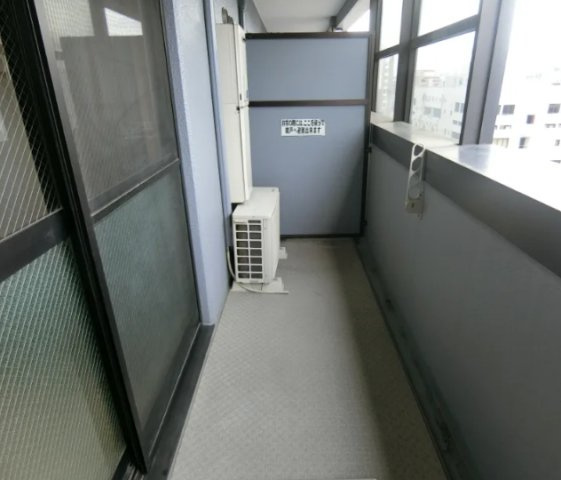 パレス東洋豊里２号館のバルコニー