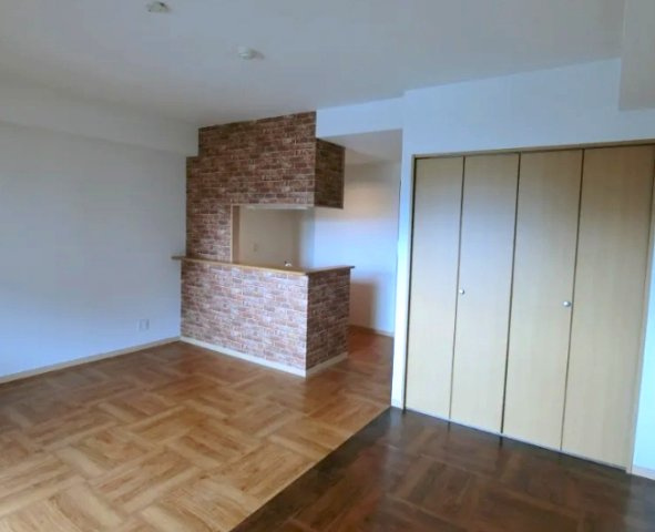 パレス東洋豊里２号館の居間・リビング