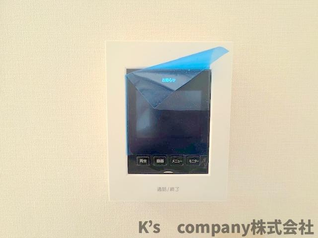 ◎藤沢市鵠沼海岸6丁目　中古戸建のセキュリティ|訪問者の顔が確認できるテレビモニター付きインターフォン☆
