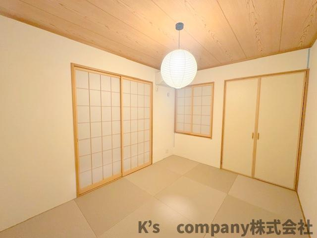 ◎藤沢市鵠沼海岸6丁目　中古戸建の和室|リビングに隣接している和室6帖◇