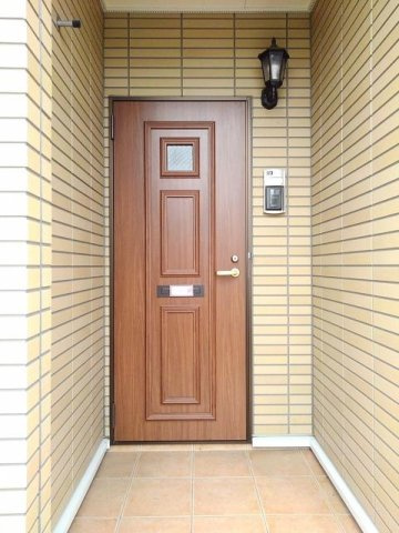 ネオシティ葵Ｃのエントランス