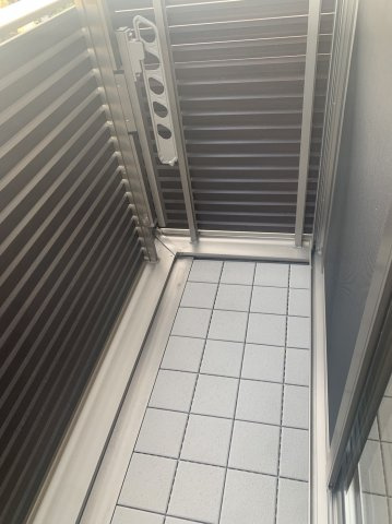 サニーウェルのバルコニー|外からの目が気にならないバルコニーで洗濯物が干せます