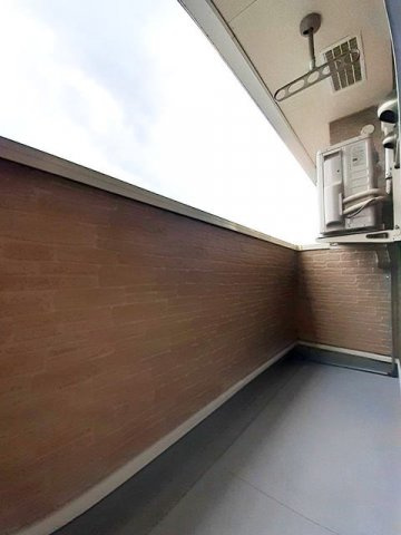 サニーデイ・コート　Ａのバルコニー