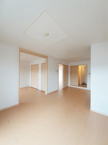 サニーデイ・コート　Ａの居間・リビング