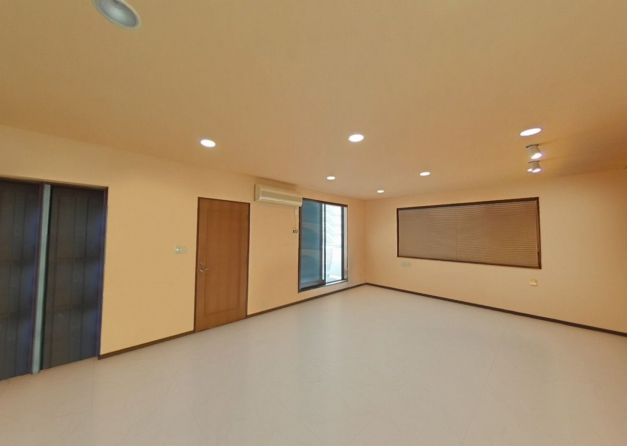 立川市高松町１丁目の中古一戸建の居間・リビング