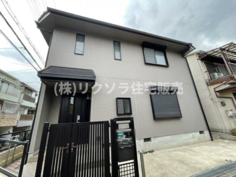 東船橋2丁目　中古一戸建ての外観|新しい生活にいかがでしょうか？外観はお住まいの顔になります。こだわりたいポイントですね。外壁塗装や屋根塗装のご相談も承っております。
■現地内覧・資金計画相談・住宅ローン相談もお問合せ受付中■