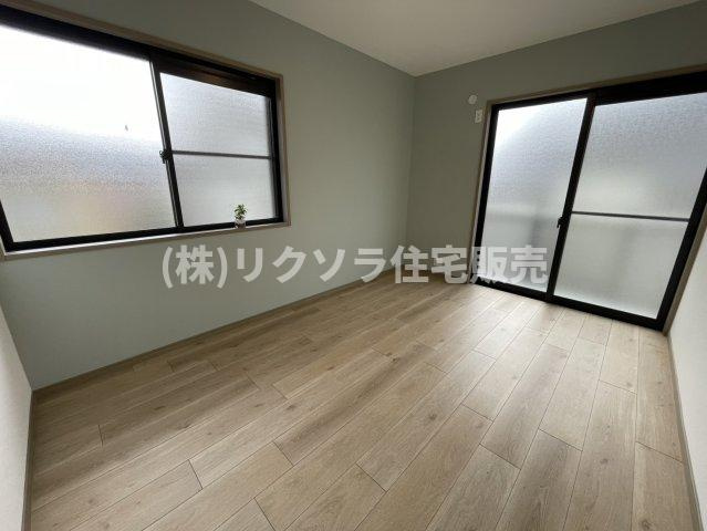 東船橋2丁目　中古一戸建ての内装|洋室6.0帖
■物件内覧・資金計画相談・住宅ローン相談、リフォーム相談、お問合せ受付中■
※当日・翌日のご内覧、ご相談はお電話でのお問合せがスムーズです！