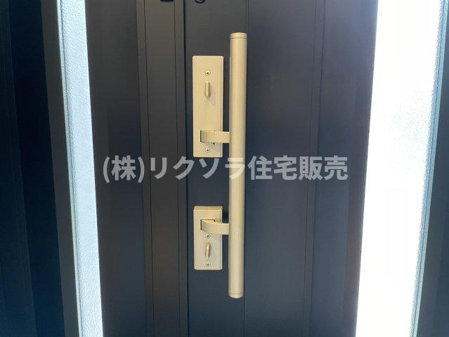 東船橋2丁目　中古一戸建ての防犯設備|ツーシリンダー錠
■物件内覧・資金計画相談・住宅ローン相談、リフォーム相談、お問合せ受付中■
※当日・翌日のご内覧、ご相談はお電話でのお問合せがスムーズです！