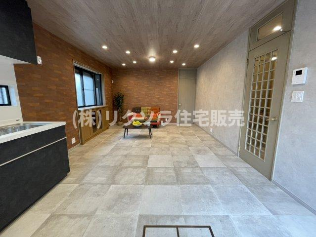 東船橋2丁目　中古一戸建てのダイニング|LDK14.0帖
■物件内覧・資金計画相談・住宅ローン相談、リフォーム相談、お問合せ受付中■
※当日・翌日のご内覧、ご相談はお電話でのお問合せがスムーズです！