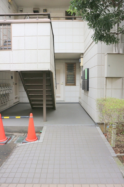 メゾンエクセリアＢ棟のエントランス