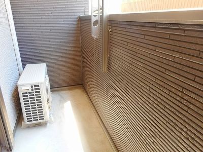 エトワールのバルコニー|暖かな日差しのふりそそぐバルコニー