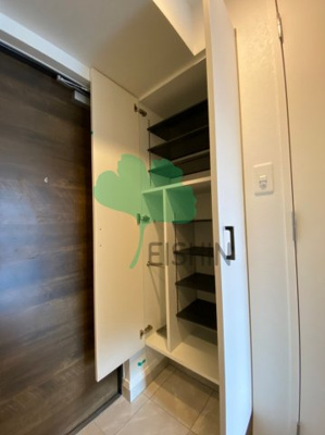 【玄関】 | エンクレスト博多駅南FIT | 下駄箱もしっかりついてます！