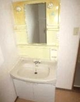 パレス東洋7号館の玄関