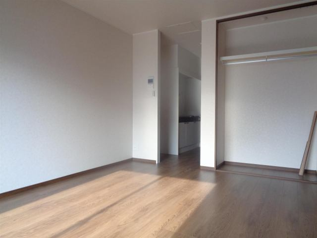 サンビレッジ府中の居間・リビング|ゆったりとした居間です