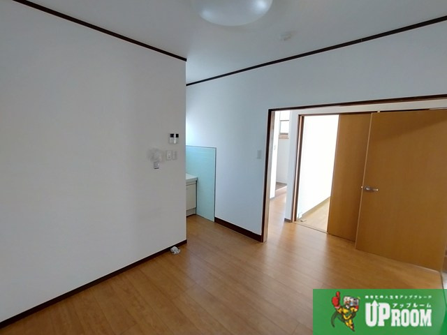 楠３丁目貸家の居間・リビング