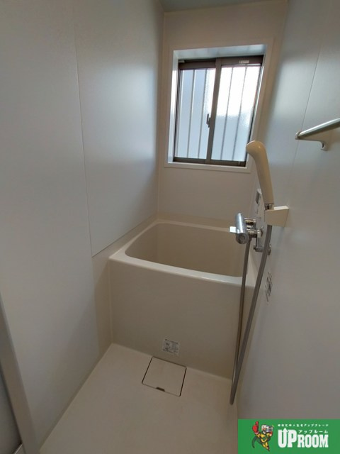 楠３丁目貸家の浴室