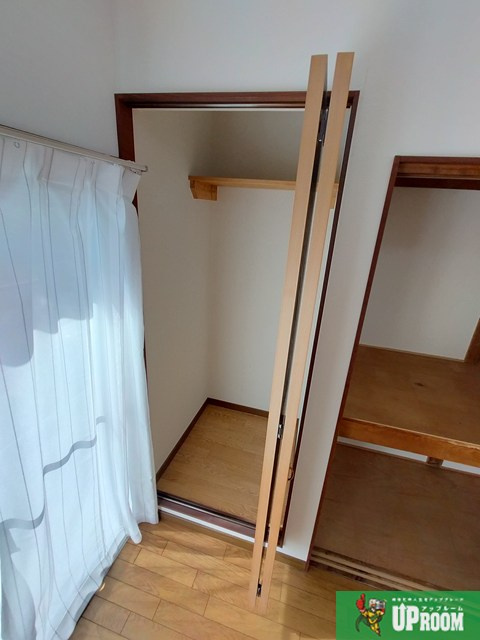 楠３丁目貸家の収納