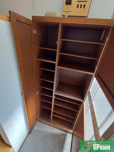 楠３丁目貸家の収納