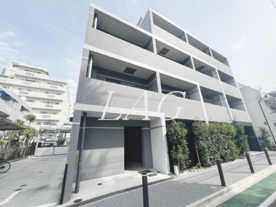 【外観】 | アヴァンカーサ三鷹 | 外観です。