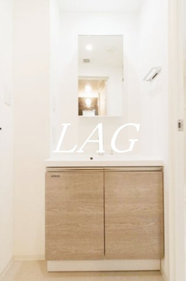 【独立洗面台】 | アヴァンカーサ三鷹 | 独立洗面台です。