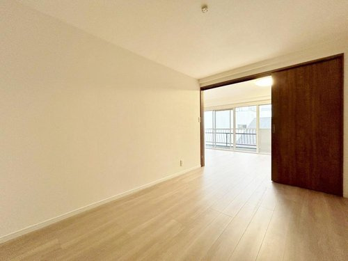 ルラール駒込の洋室